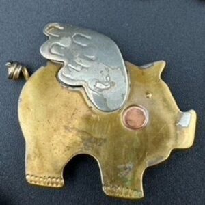 When pigs fly brooch pin